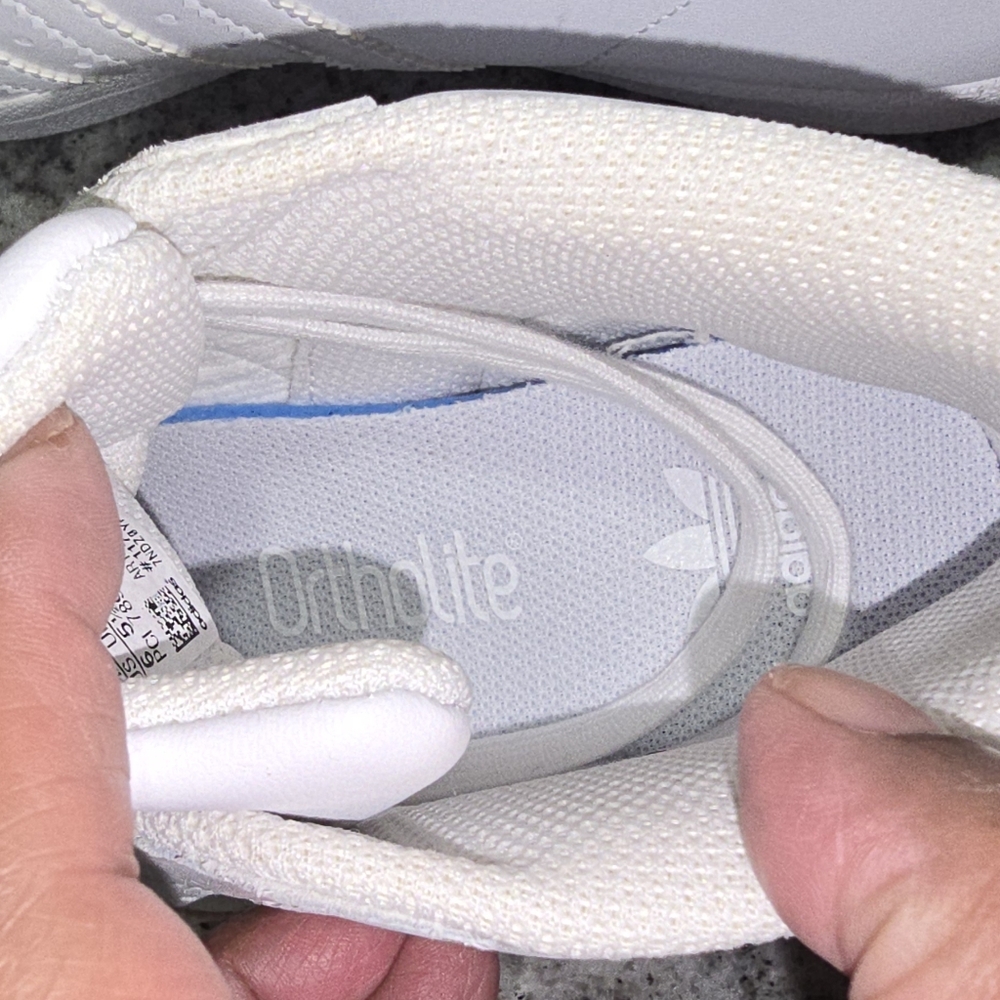 Adidas Womens Sneaker..NWT - Picture 5 of 5